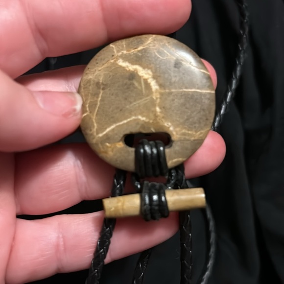 Vintage bolo tie - Picture 2 of 3
